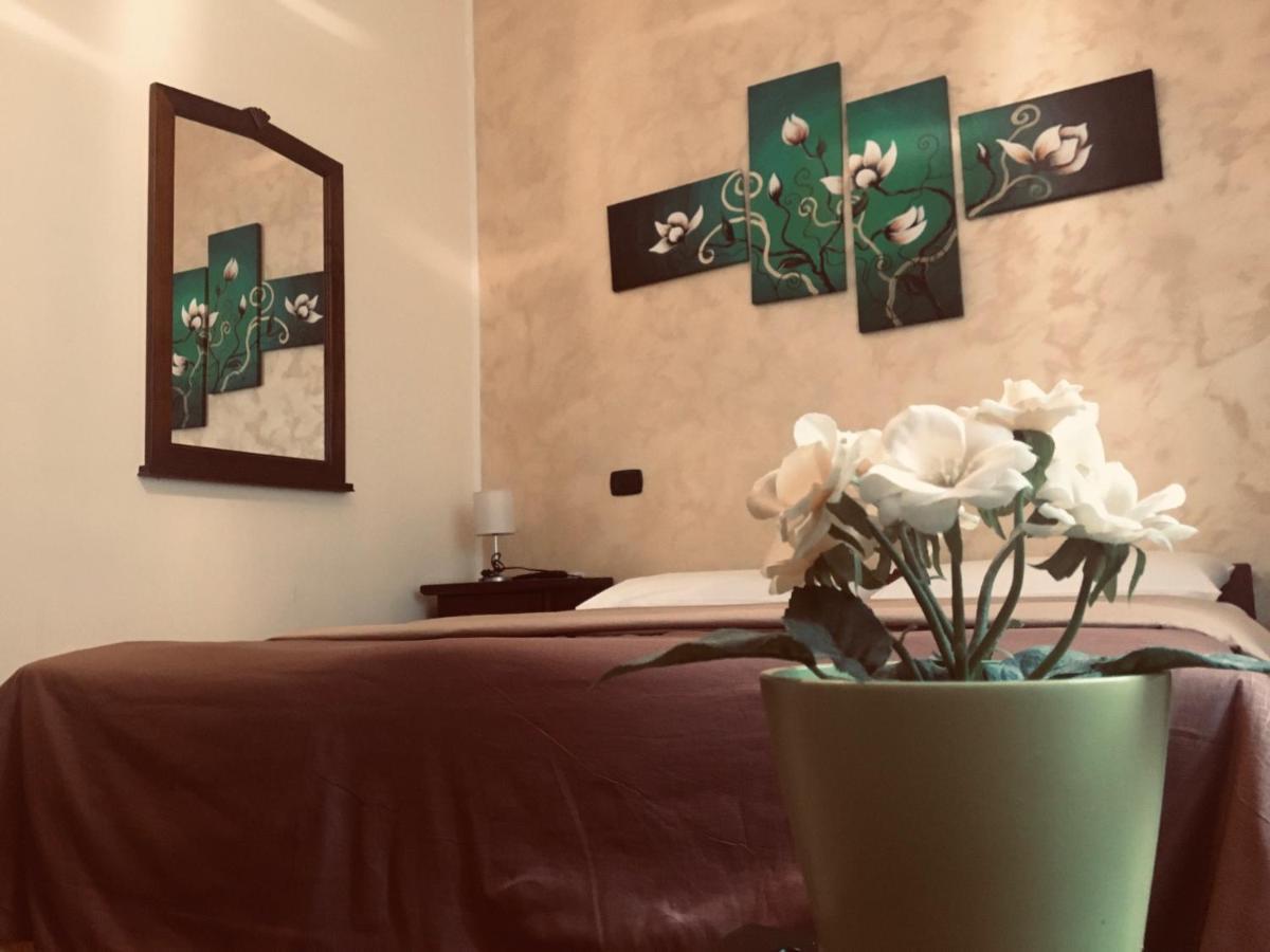 B&B Alloggio Maria Naples Exterior photo