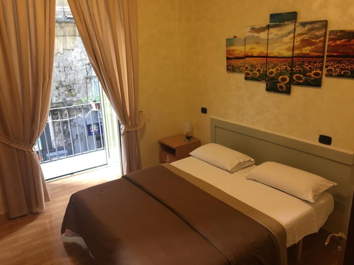 B&B Alloggio Maria Naples Exterior photo