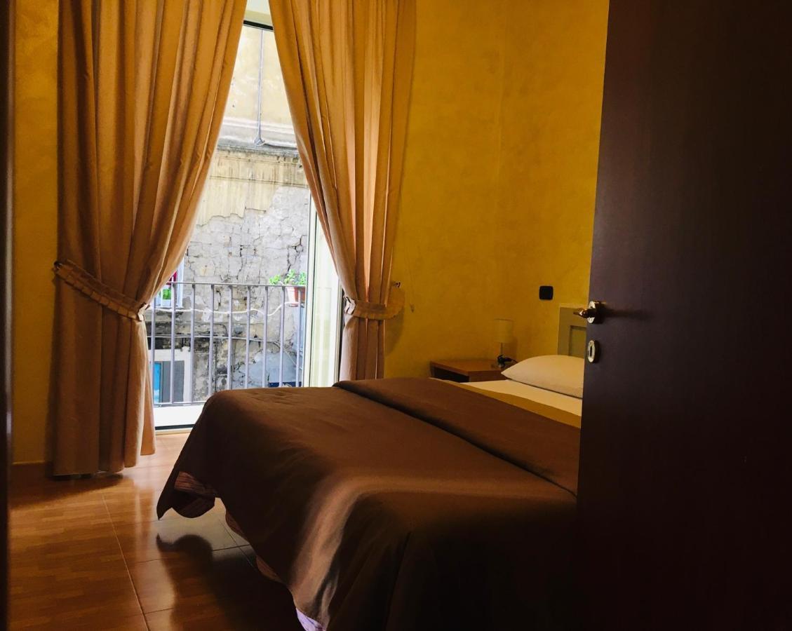 B&B Alloggio Maria Naples Exterior photo