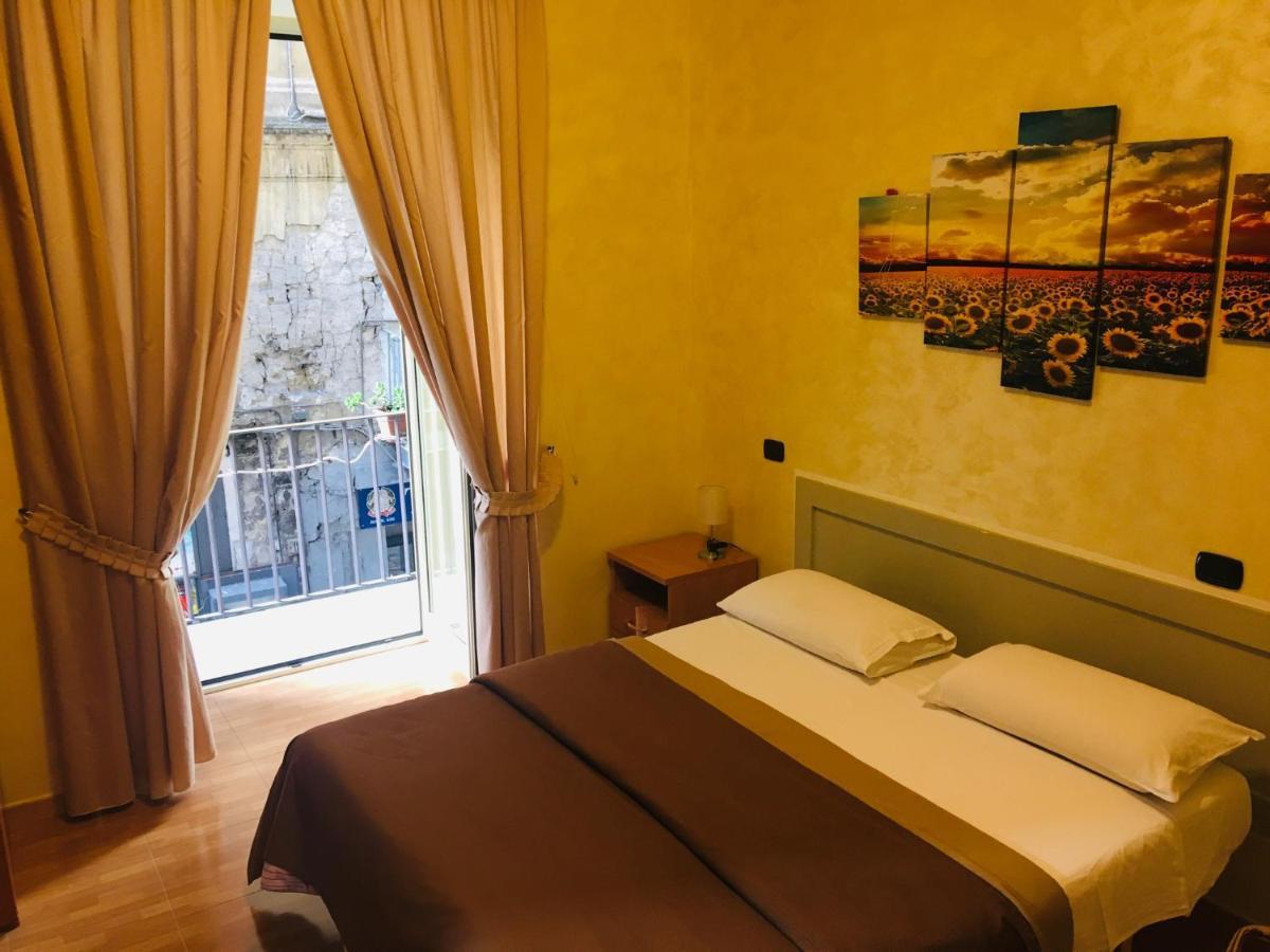 B&B Alloggio Maria Naples Exterior photo