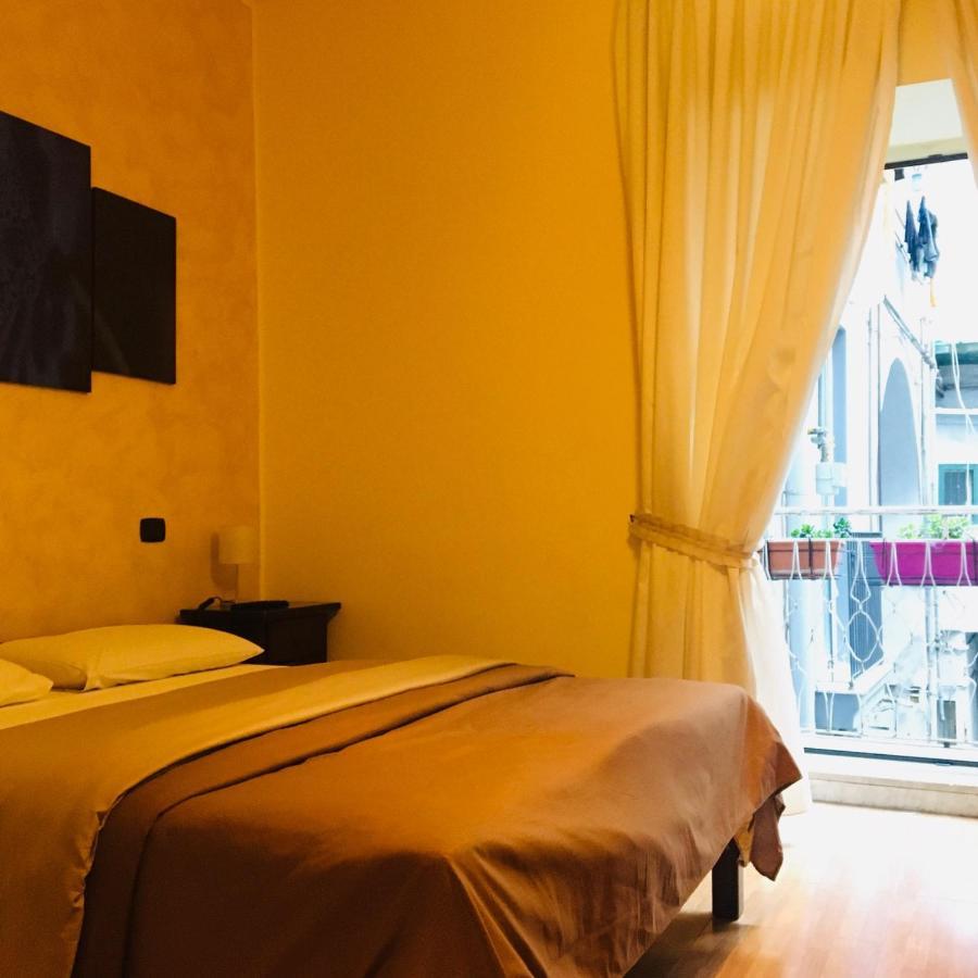 B&B Alloggio Maria Naples Exterior photo